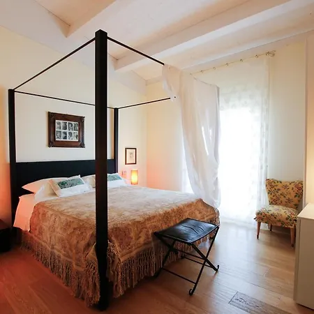 Fioreconero Bed and breakfast
