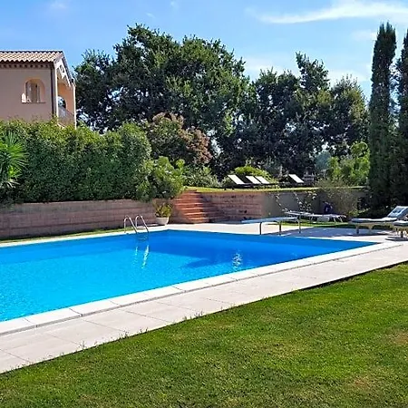 Fioreconero 3* Montacuto